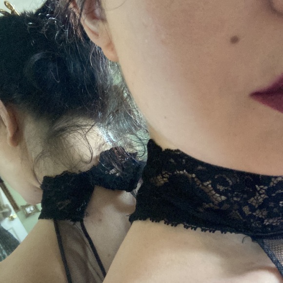 Vintage Mesh & Lace Dress - Picture 3 of 9